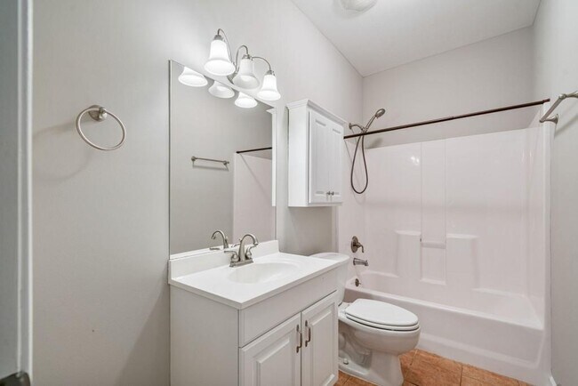 Building Photo - 3687 Vine Spgs