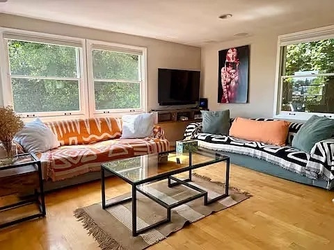 Building Photo - 2597 Dearborn Dr