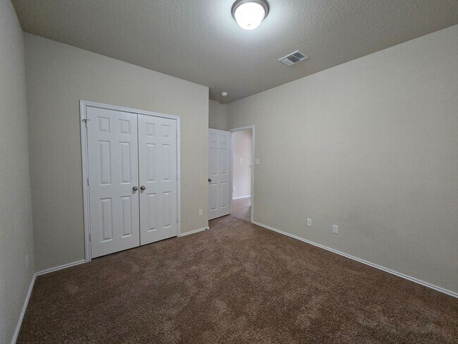 Building Photo - 9507 Adeel Dr