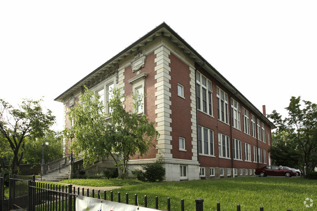 Primary Photo - St Patricks Apartments