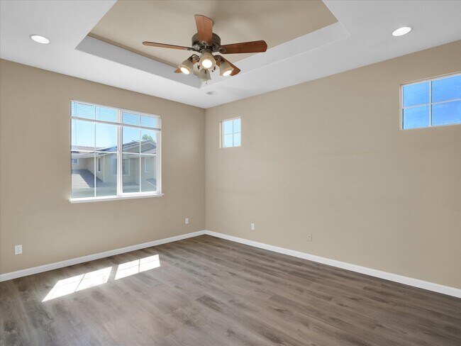 Building Photo - 4312 Middlefield Dr