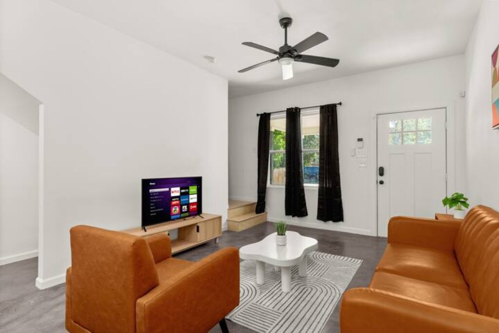 Building Photo - 1835 Dawson St