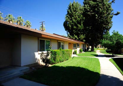 Building Photo - Sierra West