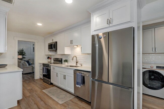 Building Photo - 4094 S Eaton Ave