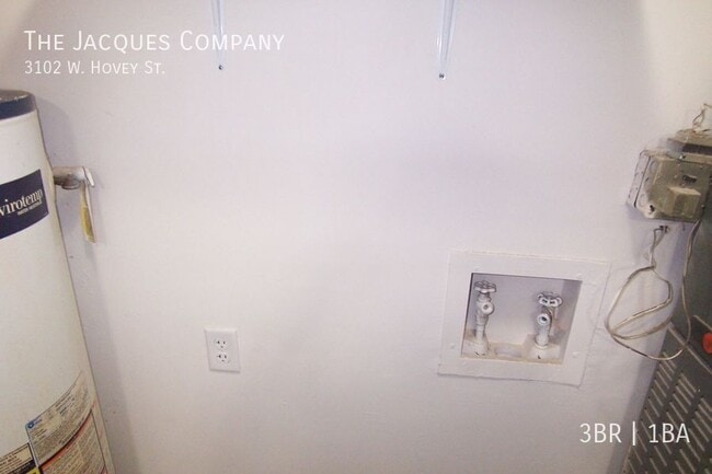 Building Photo - 3102 W Hovey St