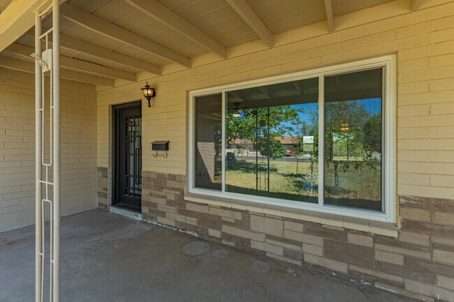 Building Photo - 7733 N 60th Ave