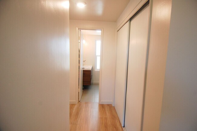 Building Photo - 234 W Marquita