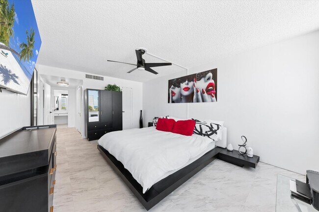 Building Photo - 3589 S Ocean Blvd