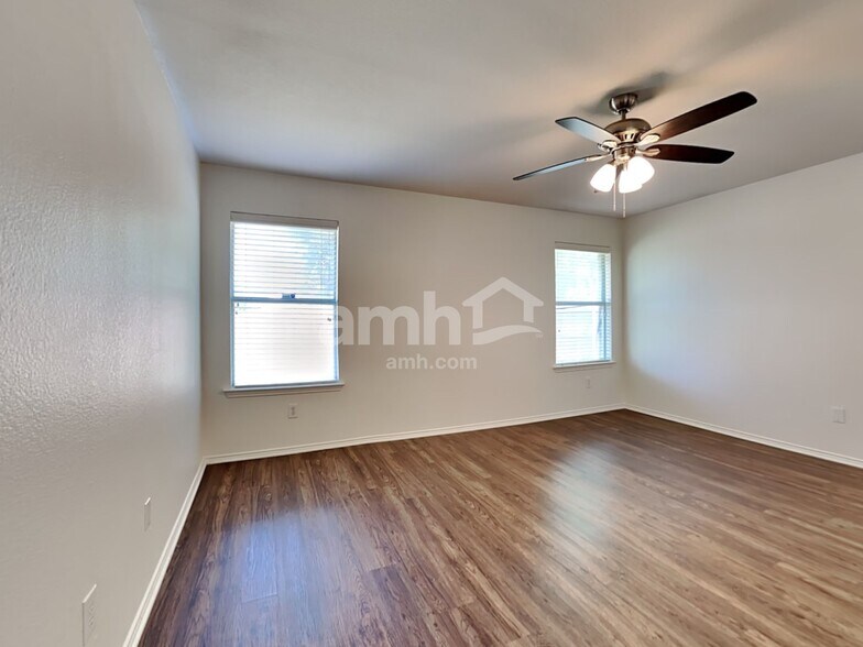 Building Photo - 4713 Bridlewood Ln