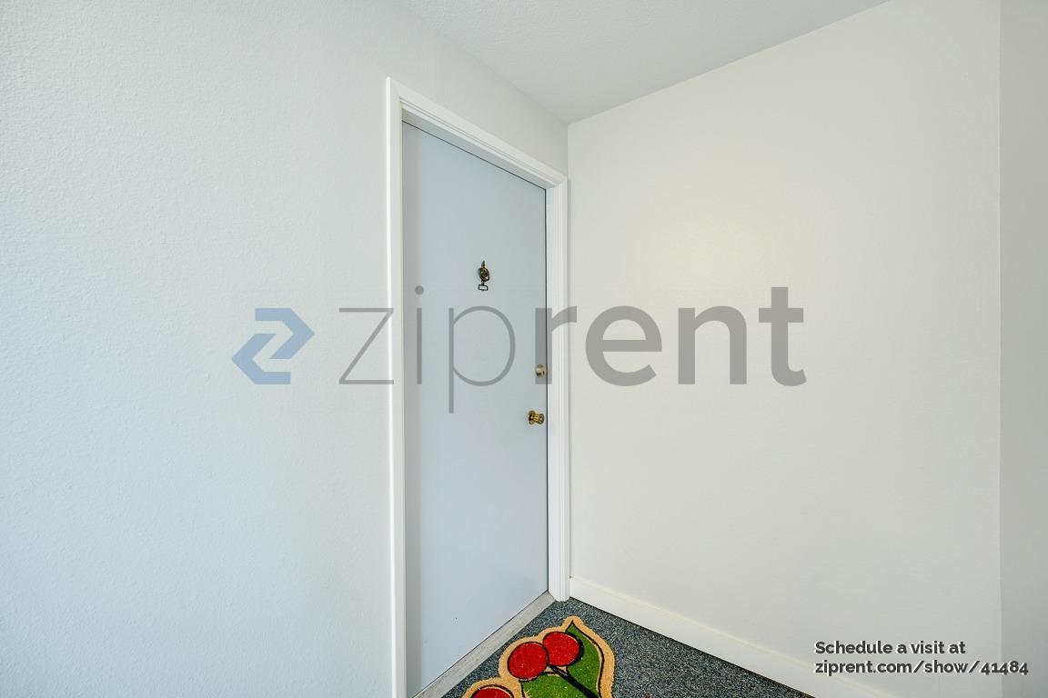 Building Photo - 3711 26th Pl W
