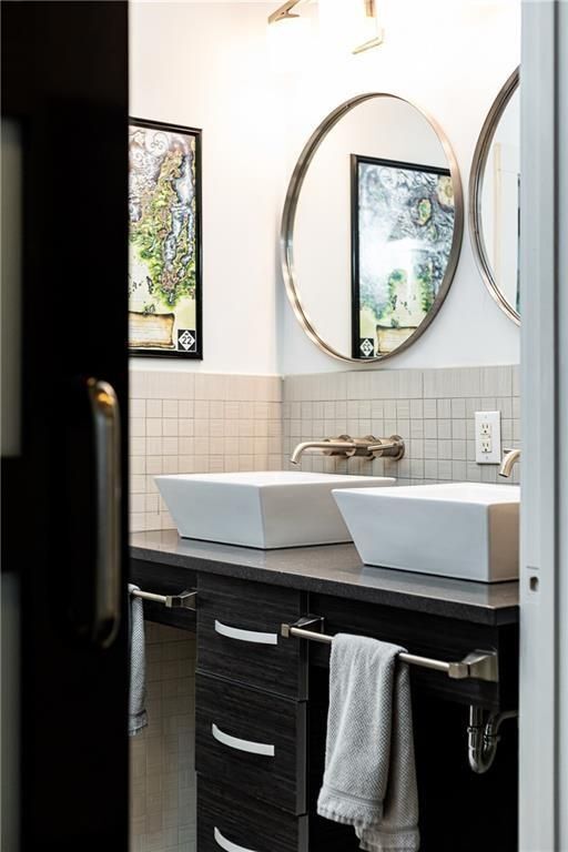 Building Photo - 1300 DeKalb Ave NE