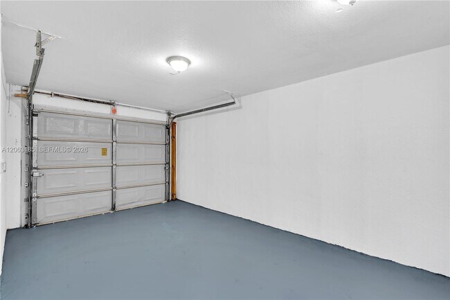 Building Photo - 140 NW 70th St