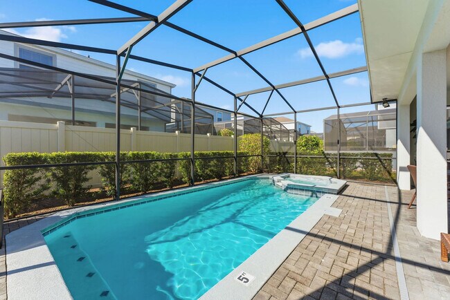 Building Photo - 8914 Zurich Ln