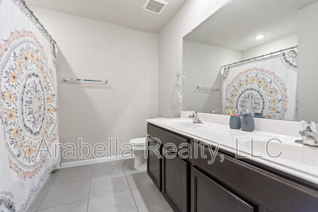 Building Photo - 7002 Flint Cyn