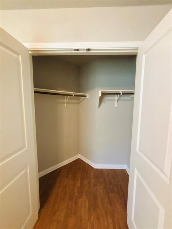 Building Photo - 1418 Walden Pond Dr