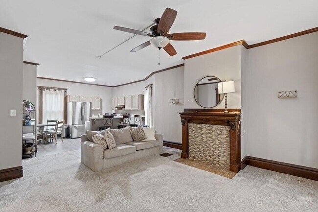 Building Photo - 2027 N 4th St