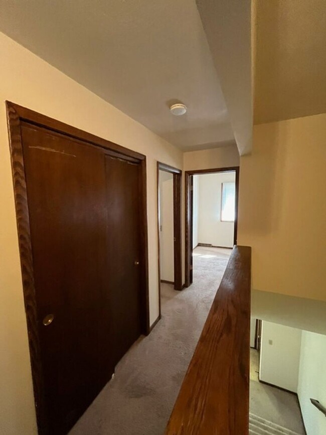 Building Photo - 605-607 Margate Drive