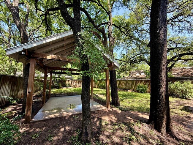 Building Photo - 5615 Shoal Creek Blvd
