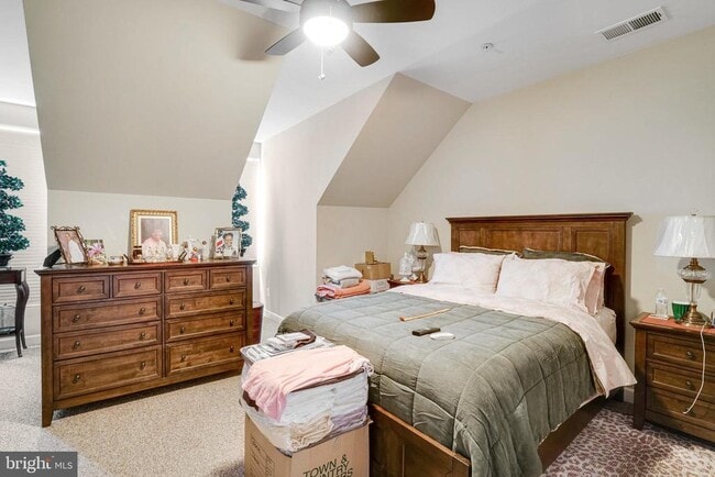 Building Photo - 456 Ferdinand Day Dr