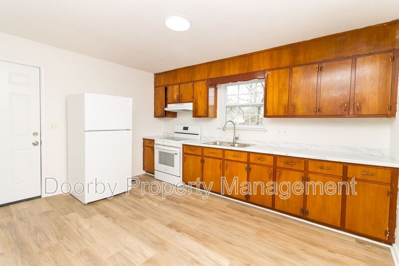 Building Photo - 1609 Oak St