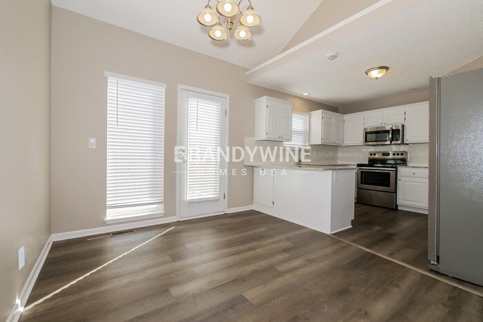 Building Photo - 809 Canter St