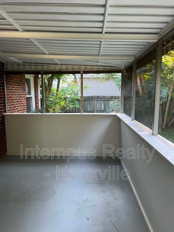 Building Photo - 304 Sarvis Dr