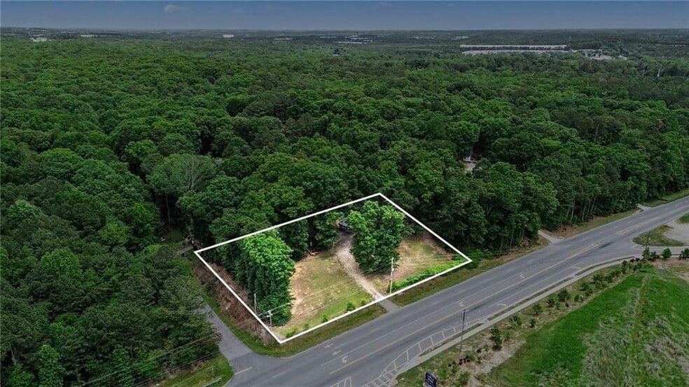 Building Photo - 3944 Fairburn Rd