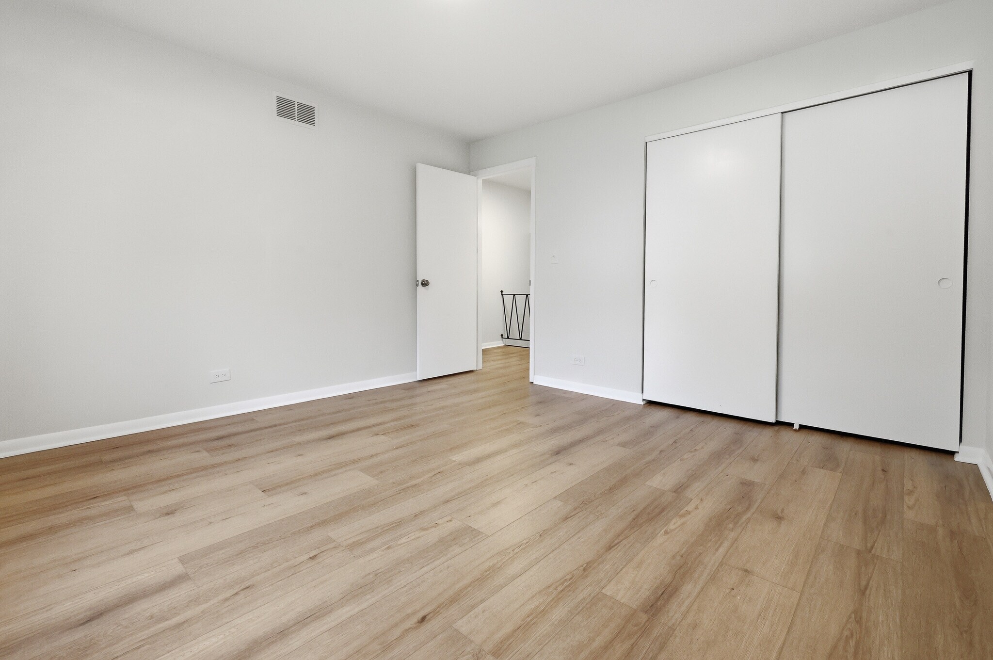 Building Photo - 849 Pear Tree Ln
