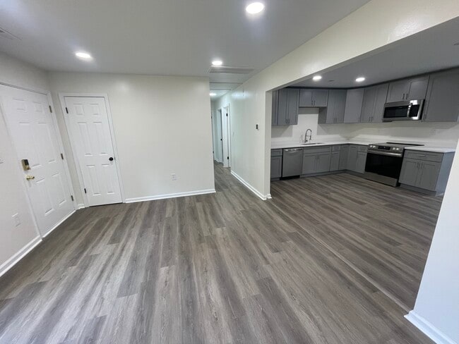 Building Photo - 119 Williamson Dr