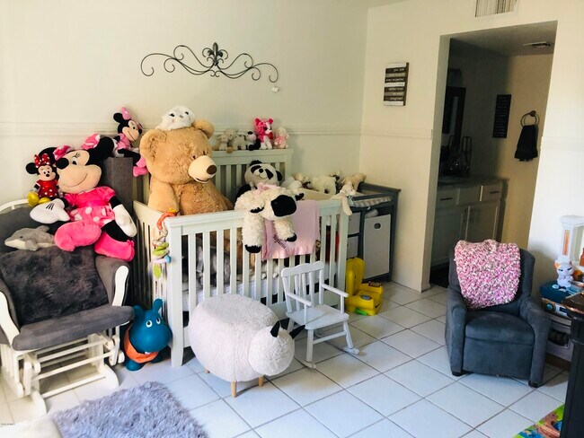 Building Photo - 34 E Coral Gables Dr