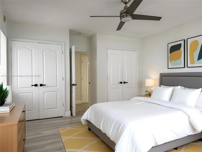 Building Photo - 10190 E Bay Harbor Dr