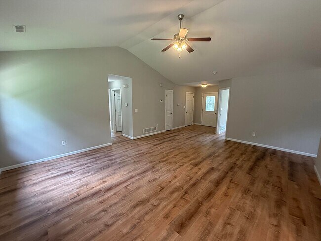 Building Photo - 1432 Bodie Dr