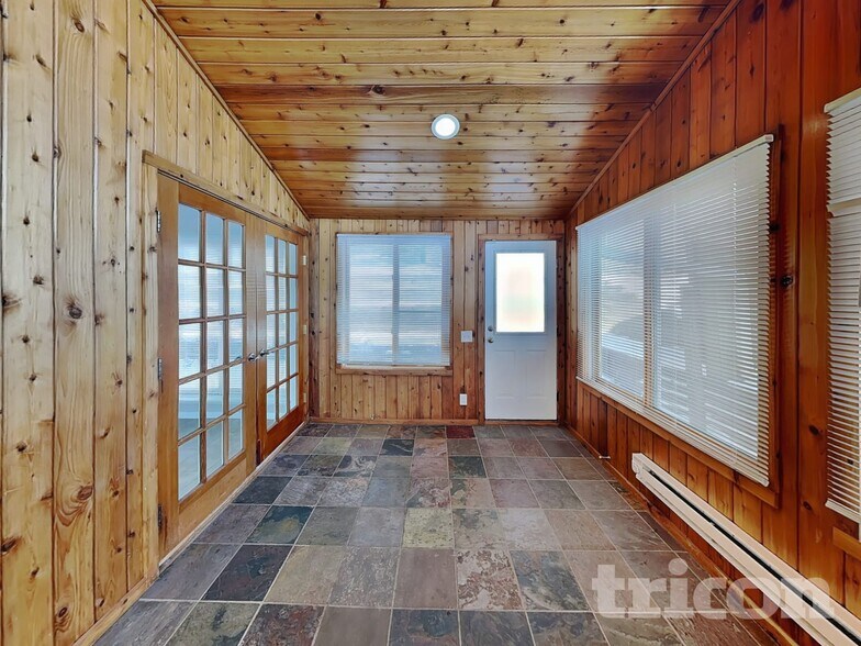 Building Photo - 13516 Grand Ave