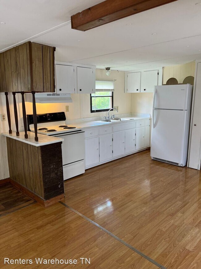 Building Photo - 3 br, 1.5 bath House - 607 Tater Peeler Ro...