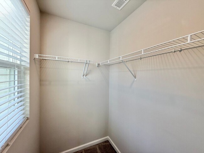 Building Photo - **OFFERING WAIVED APPLICATION FEES & $200 MOVE IN PROMOTION** Stunning 3BD, 2.5BA Raleigh Townhom...