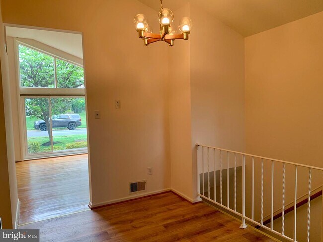 Building Photo - 2622 Occidental Dr