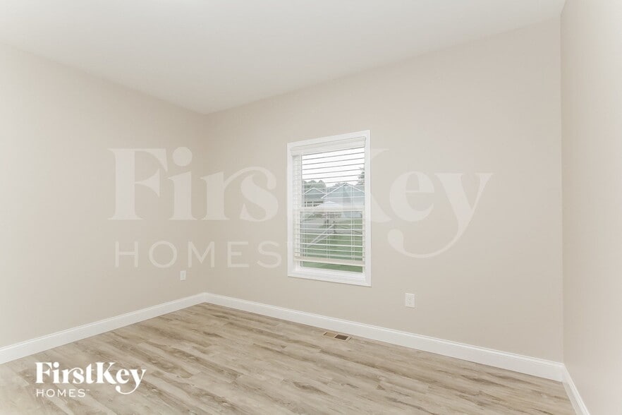 Building Photo - 409 Lakeridge Dr