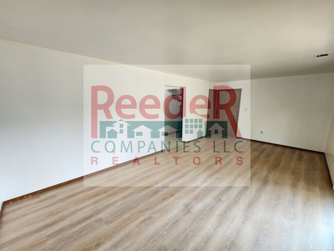 Building Photo - 7344 Hohman Ave