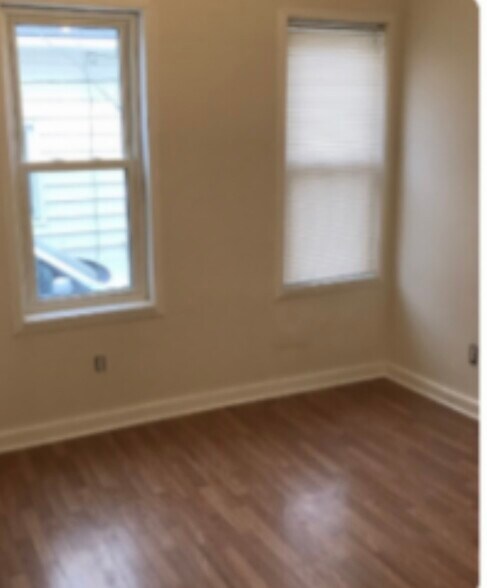 Building Photo - 4208 Newark Ave