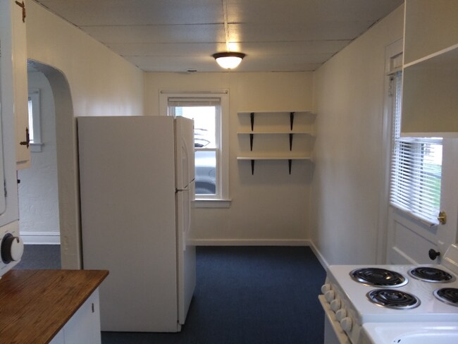 Building Photo - 79 Mayfair Dr