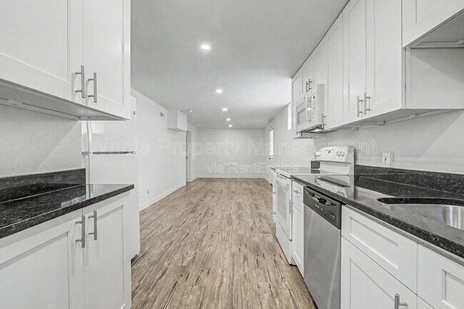 Building Photo - 4205 S Lincoln St