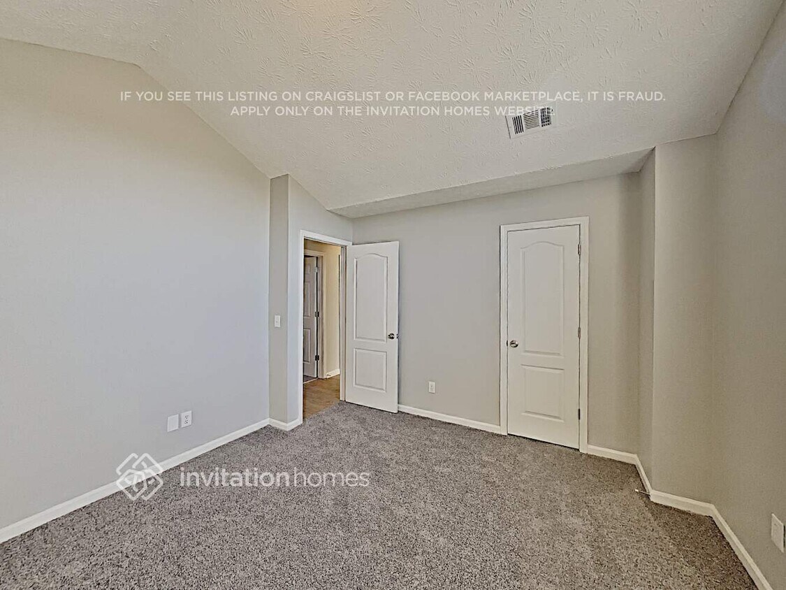 Building Photo - 7005 Duncan Walk