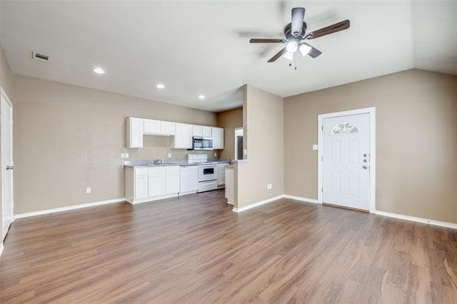 Building Photo - 3518 8th Ave