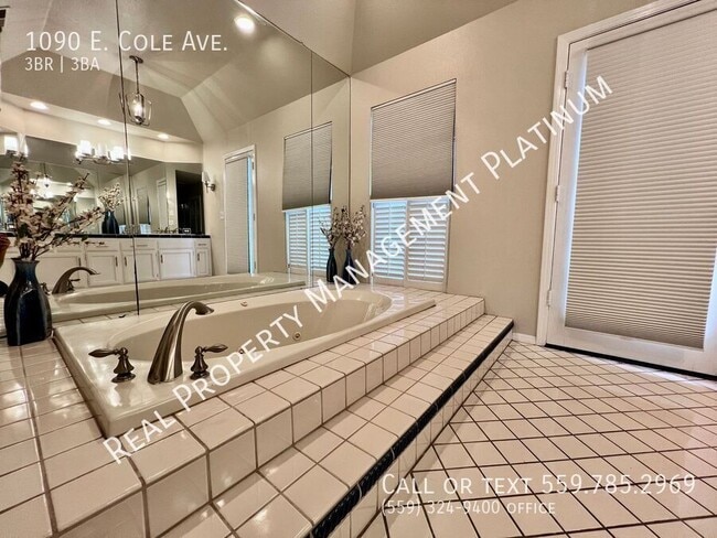 Building Photo - 1090 E Cole Ave