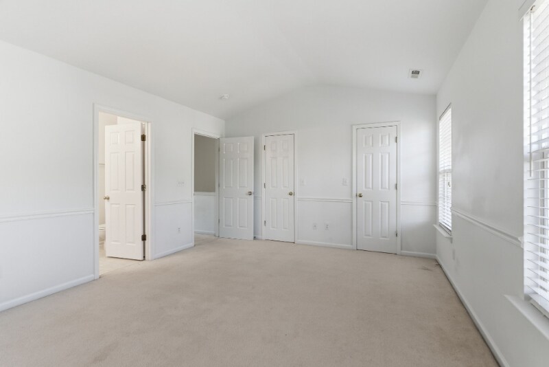 Building Photo - 113 Ruby Walk Dr