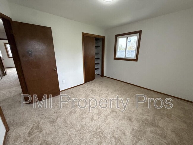 Building Photo - 8148 S 88th St