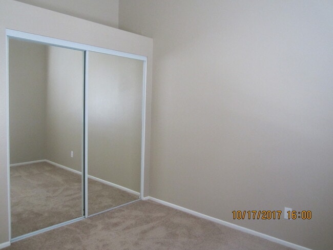 Building Photo - CANYON CREST GORGEOUS SINGLE STORY