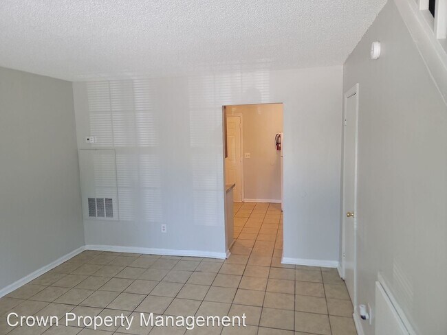 Building Photo - 2 br, 1.5 bath House - 1633 B North Street