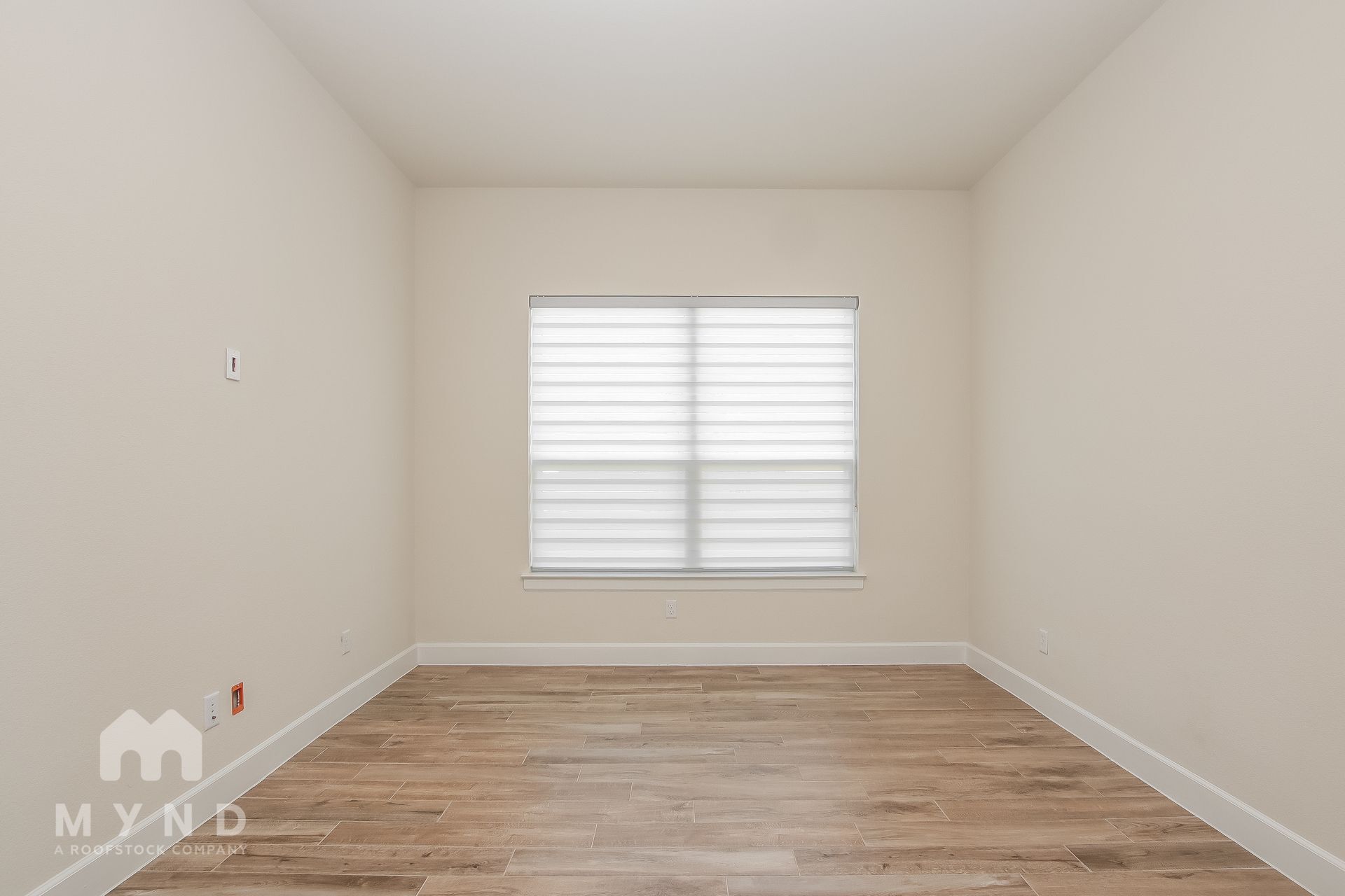Building Photo - 607 Gunison Dr