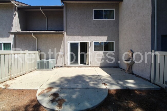Building Photo - 12235 Wilsey Way